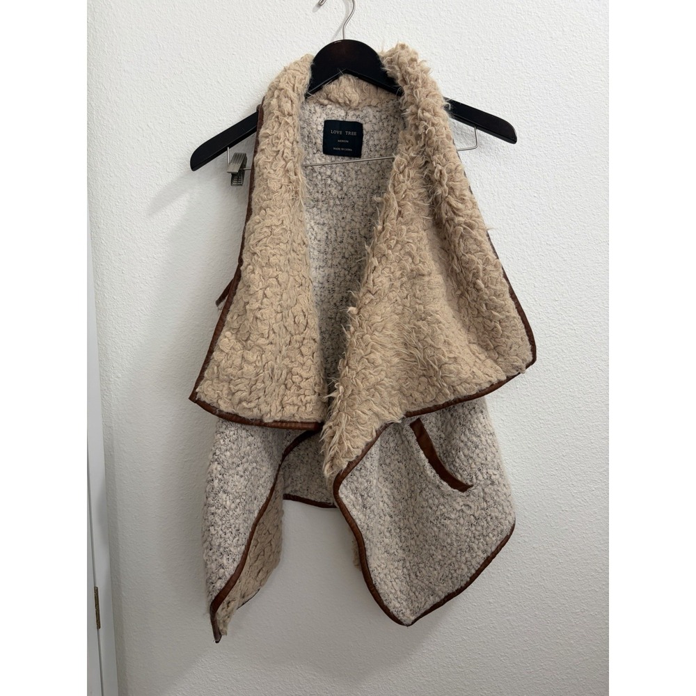 Women Love Tree Tan Brown Faux Fur Sherpa Wrap Around Vest Medium Phoebe Style